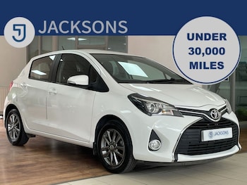 Used Toyota Yaris 2015 for sale - 75590667: Photo