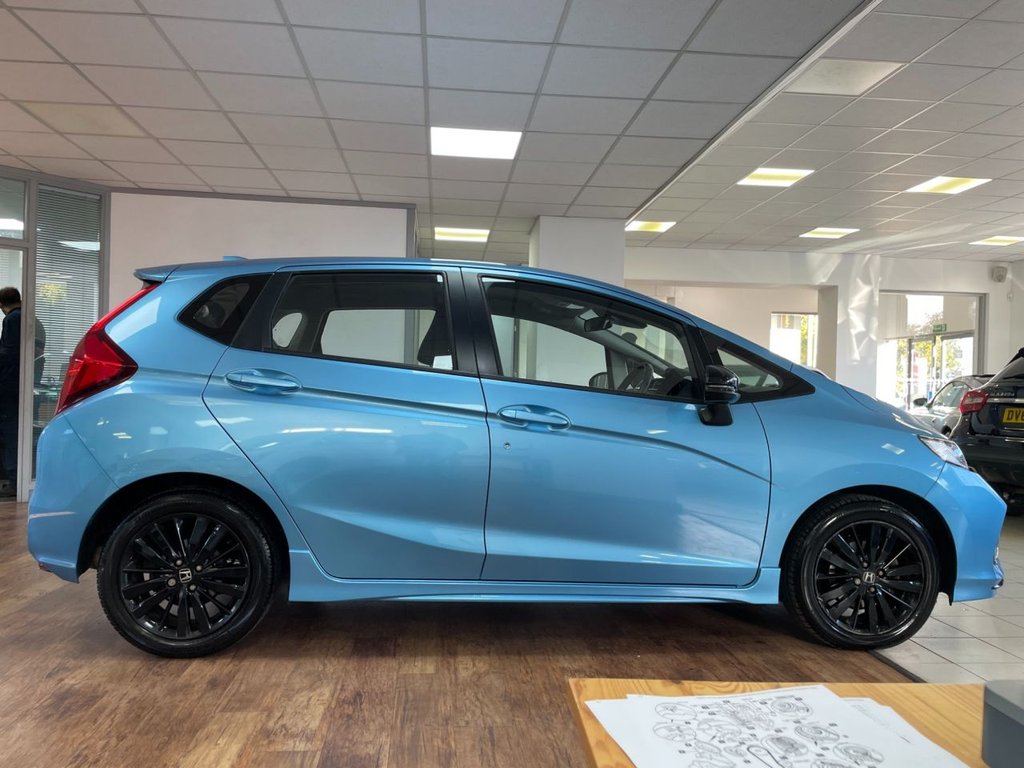 Used Honda Jazz 2018 for sale - 76367961: Photo 13