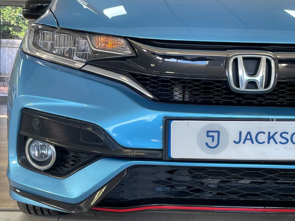 Used Honda Jazz 2018 for sale - 76367961: Photo 6