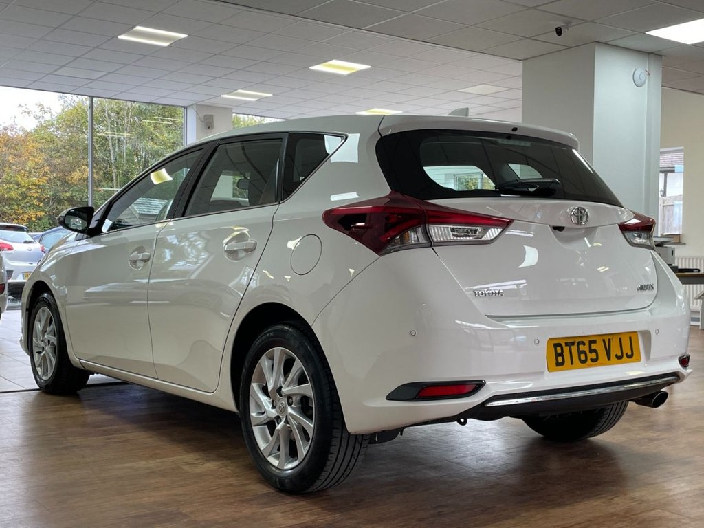 Used Toyota Auris 2015 for sale - 76346001: Photo 10