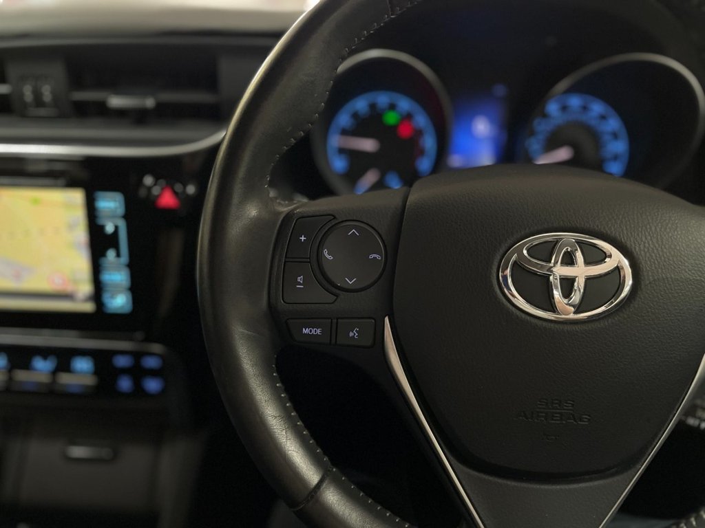 Used Toyota Auris 2015 for sale - 76346001: Photo 28