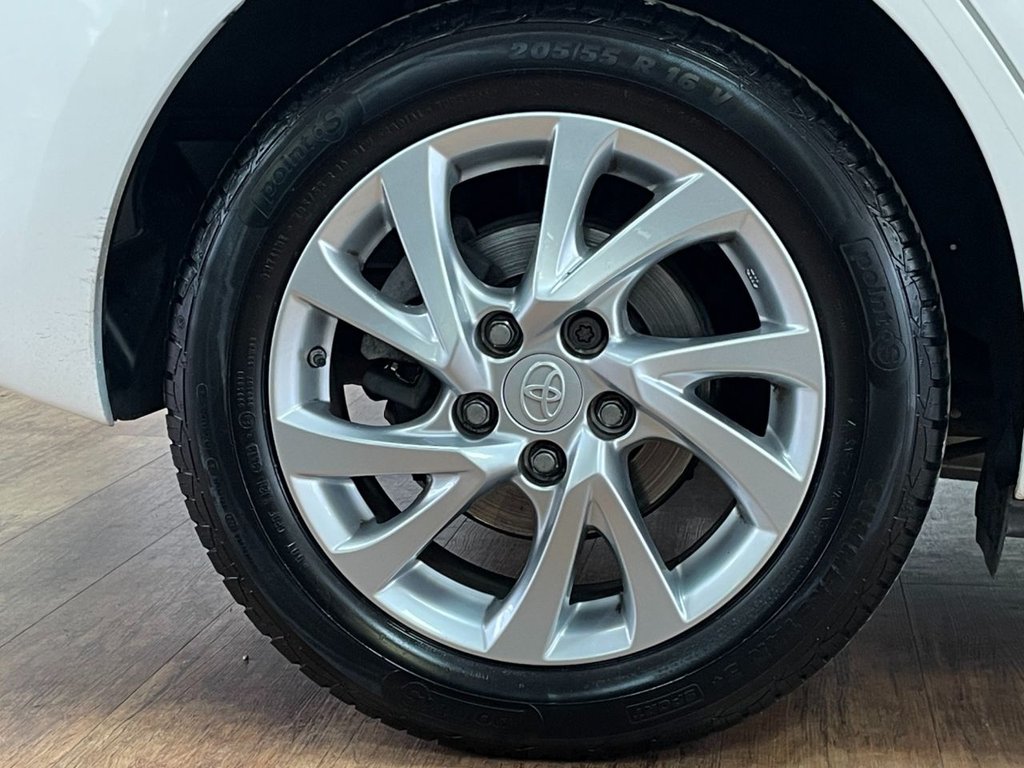 Used Toyota Auris 2015 for sale - 76346001: Photo 34