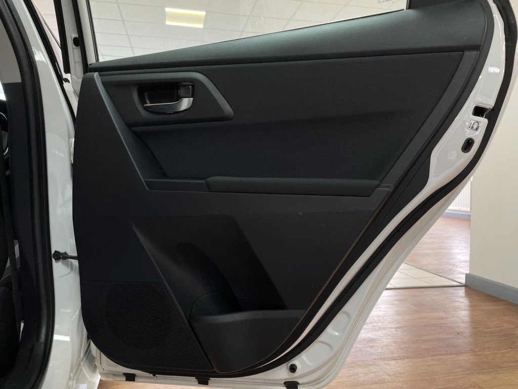 Used Toyota Auris 2015 for sale - 76346001: Photo 39