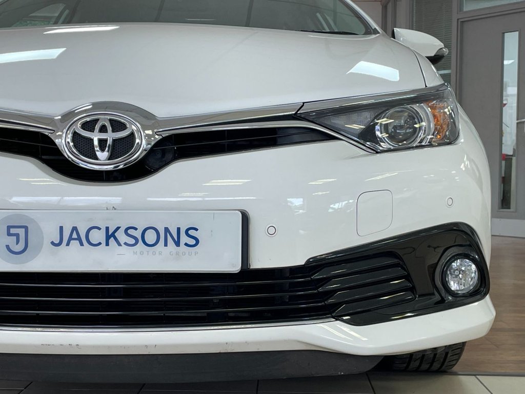 Used Toyota Auris 2015 for sale - 76346001: Photo 7