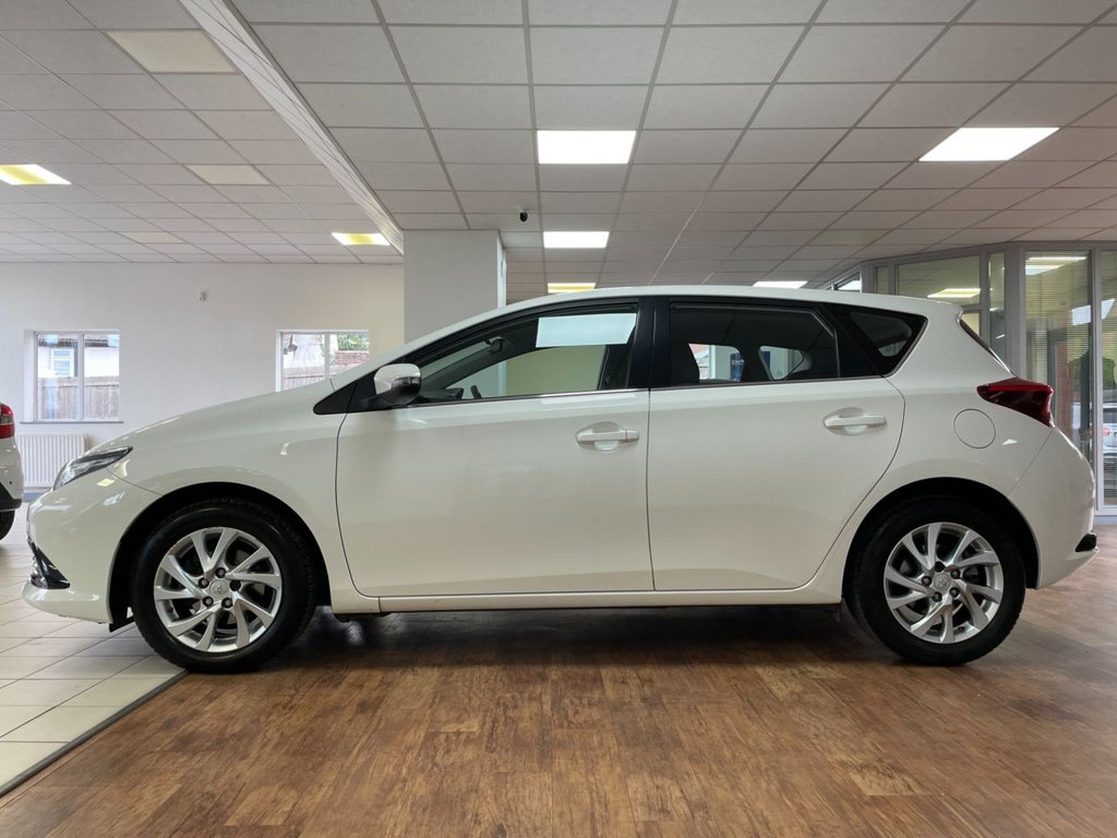 Used Toyota Auris 2015 for sale - 76346001: Photo 8