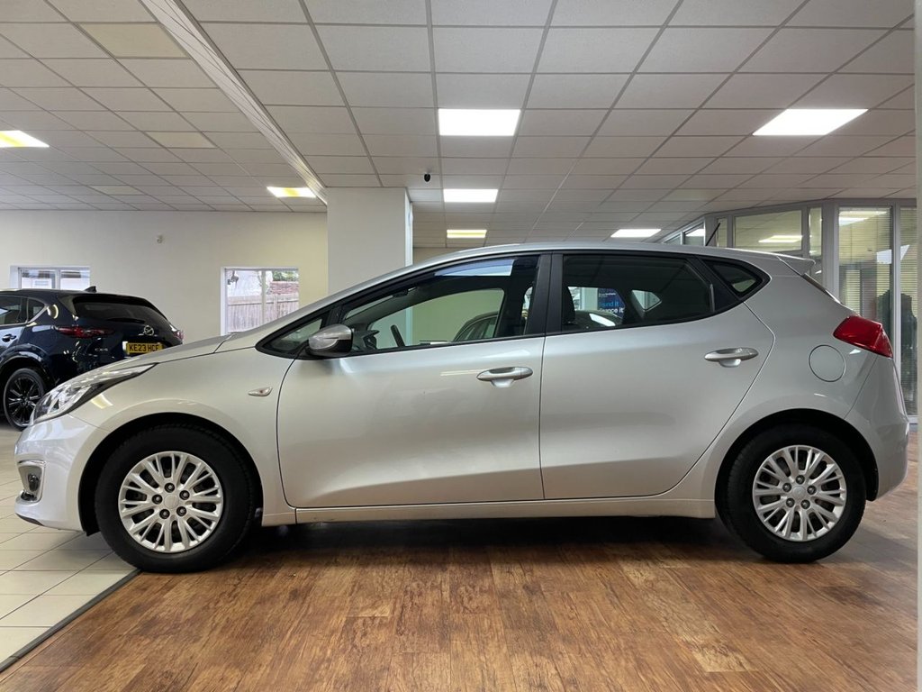 Used Kia Ceed 2018 for sale - 76303689: Photo 8