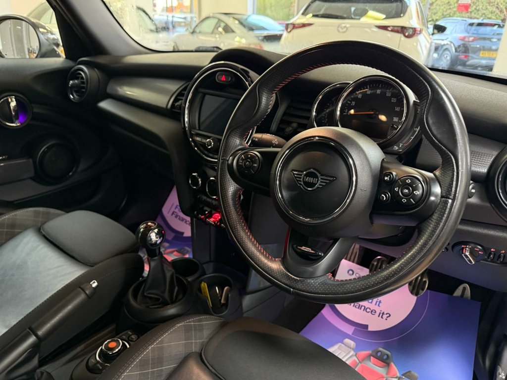 Used MINI Hatch 2019 for sale - 76927557: Photo 16