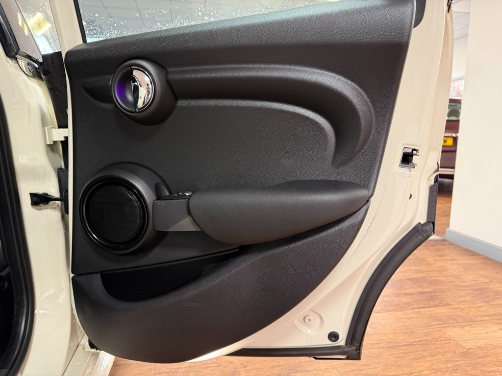 Used MINI Hatch 2019 for sale - 76927557: Photo 39