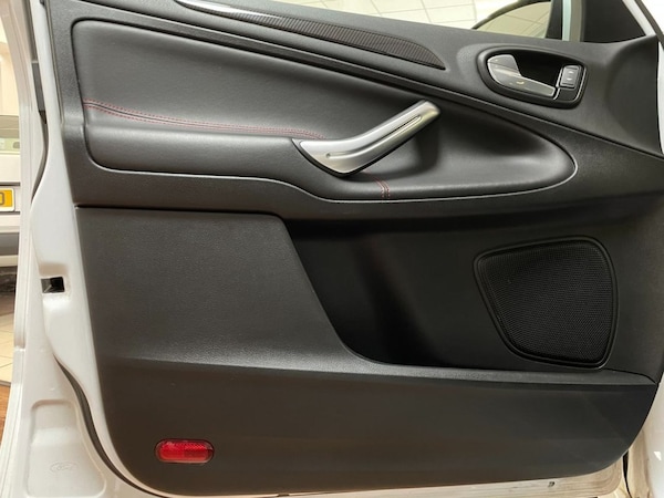 Used Ford S-Max 2011 for sale - 76256024: Photo 41