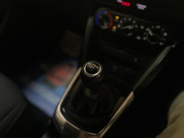 Used Mazda Mazda2 2015 for sale - 76279450: Photo 30