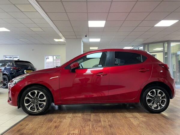 Used Mazda Mazda2 2015 for sale - 76279450: Photo 8