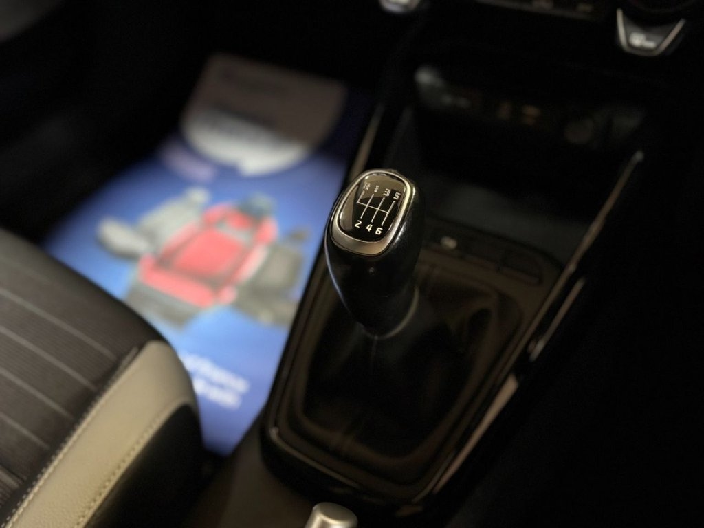 Used Kia Stonic 2020 for sale - 76900359: Photo 26