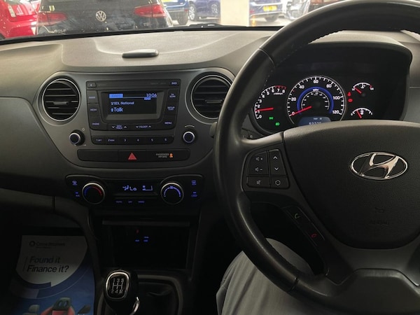 Used Hyundai i10 2018 for sale - 75648099: Photo 21