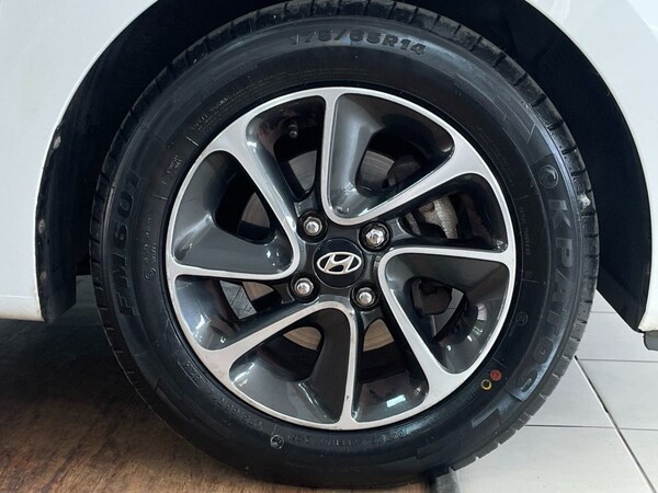 Used Hyundai i10 2018 for sale - 75648099: Photo 31