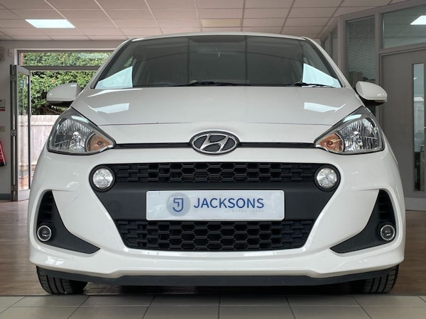 Used Hyundai i10 2018 for sale - 75648099: Photo 5