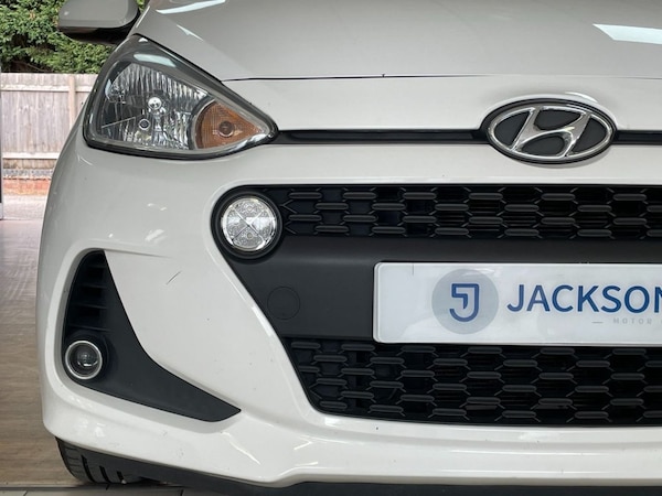 Used Hyundai i10 2018 for sale - 75648099: Photo 6