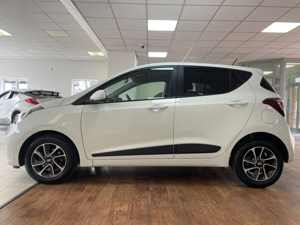 Used Hyundai i10 2018 for sale - 75648099: Photo 9