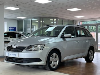 Used Skoda Fabia 2015 for sale - 76346005: Photo