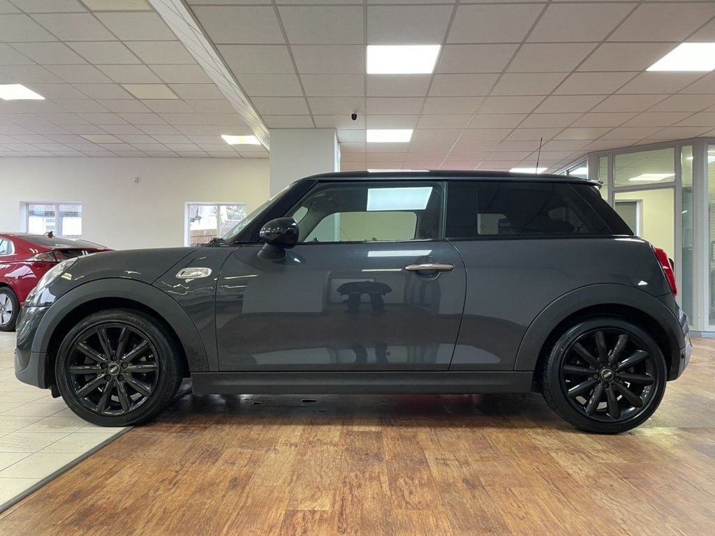 Used MINI Hatch 2019 for sale - 76570635: Photo 8