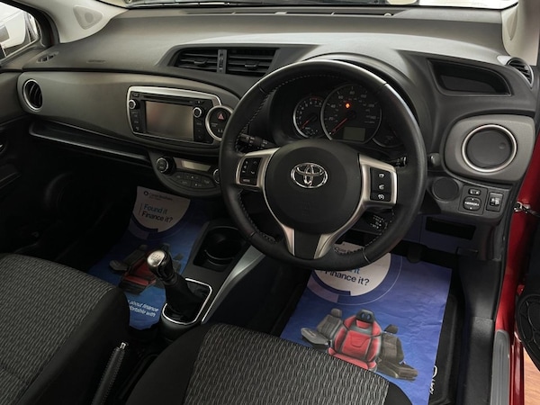 Used Toyota Yaris 2014 for sale - 76132274: Photo 15