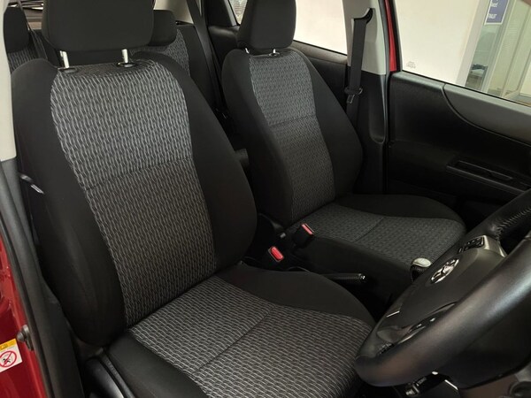Used Toyota Yaris 2014 for sale - 76132274: Photo 17