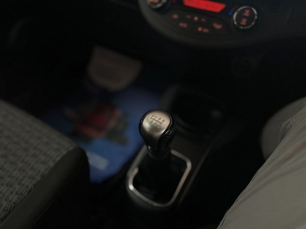 Used Toyota Yaris 2014 for sale - 76132274: Photo 27