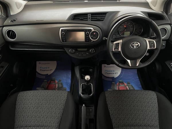 Used Toyota Yaris 2014 for sale - 76132274: Photo 2