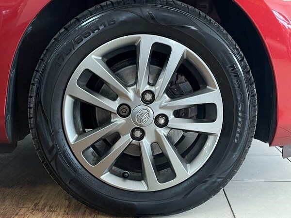 Used Toyota Yaris 2014 for sale - 76132274: Photo 34