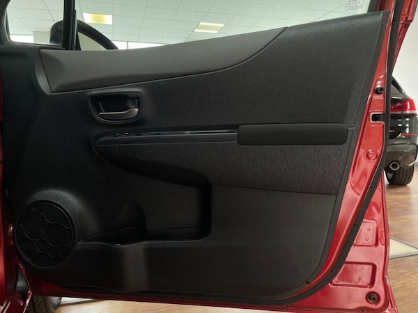 Used Toyota Yaris 2014 for sale - 76132274: Photo 39