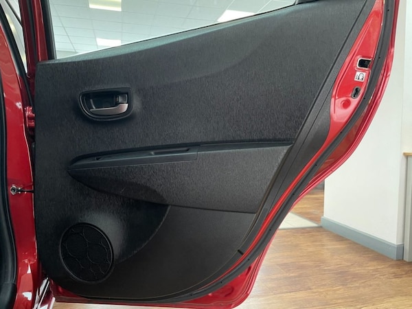 Used Toyota Yaris 2014 for sale - 76132274: Photo 40