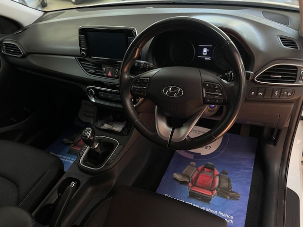 Used Hyundai i30 2018 for sale - 76033547: Photo 15