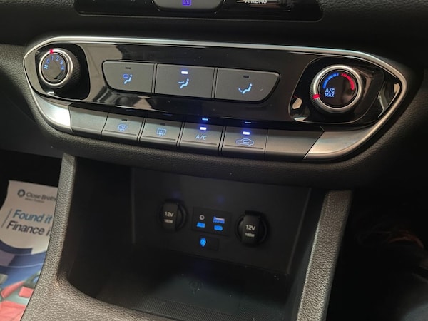 Used Hyundai i30 2018 for sale - 76033547: Photo 26