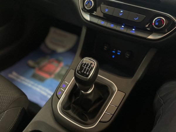 Used Hyundai i30 2018 for sale - 76033547: Photo 27