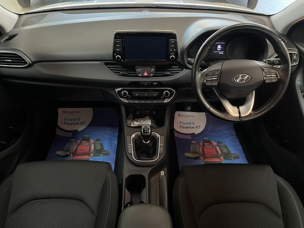 Used Hyundai i30 2018 for sale - 76033547: Photo 2