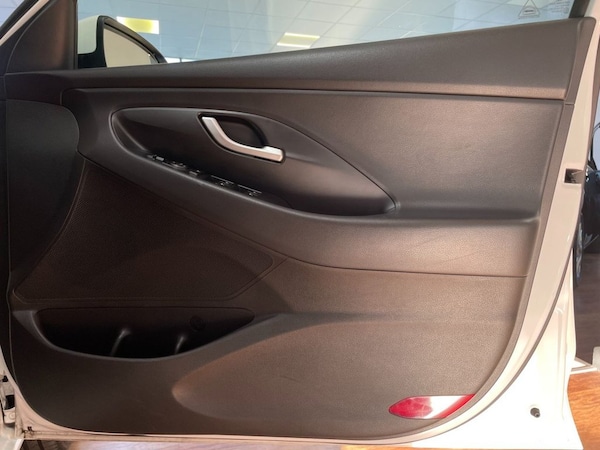 Used Hyundai i30 2018 for sale - 76033547: Photo 39