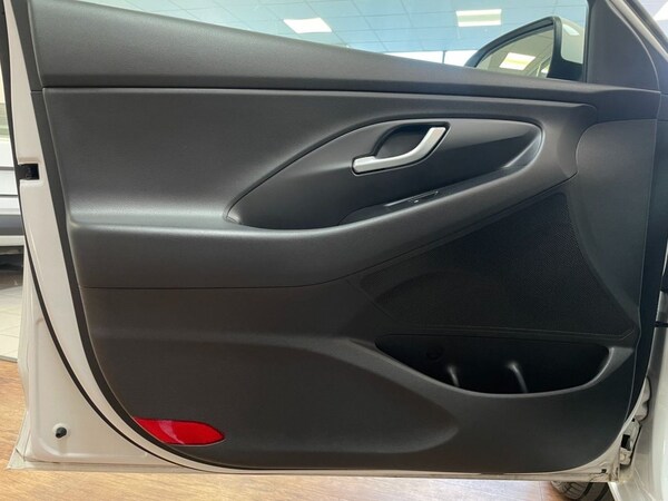Used Hyundai i30 2018 for sale - 76033547: Photo 42
