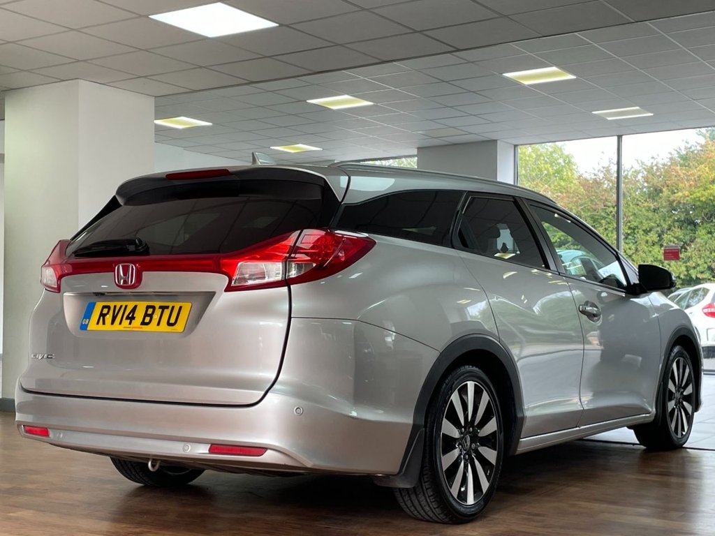 Used Honda Civic 2014 for sale - 76105557: Photo 12