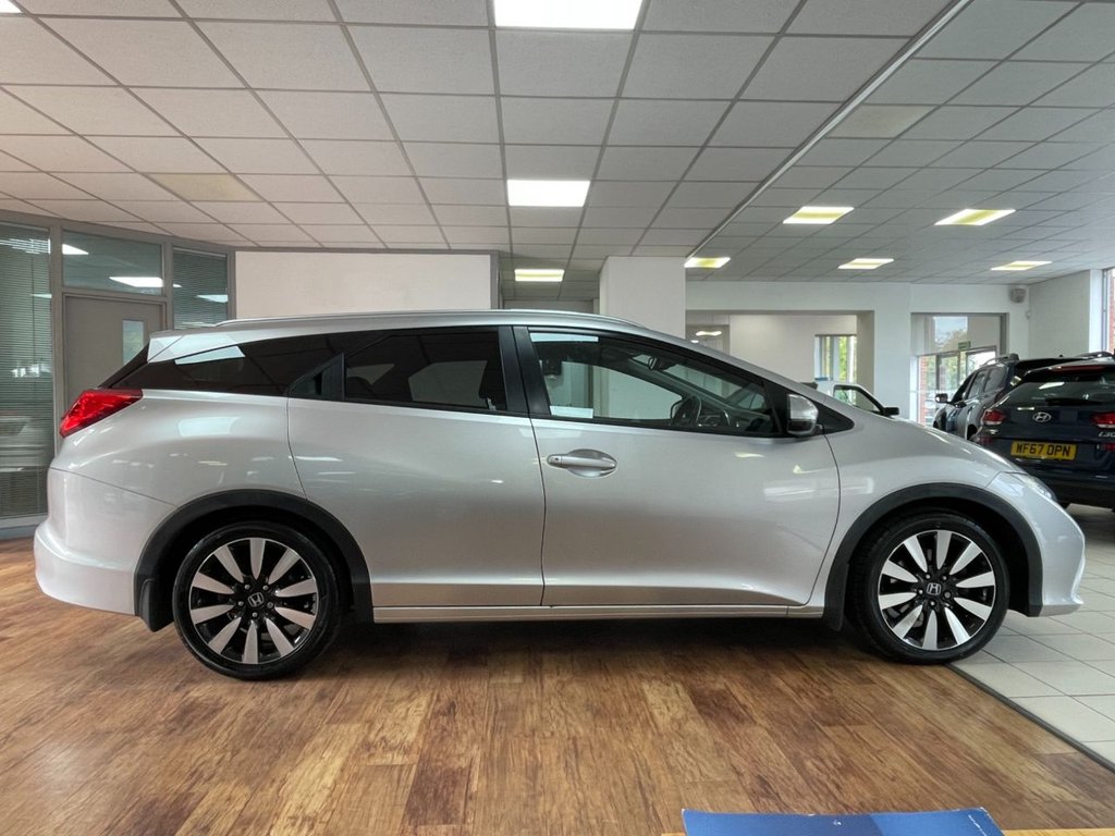 Used Honda Civic 2014 for sale - 76105557: Photo 13