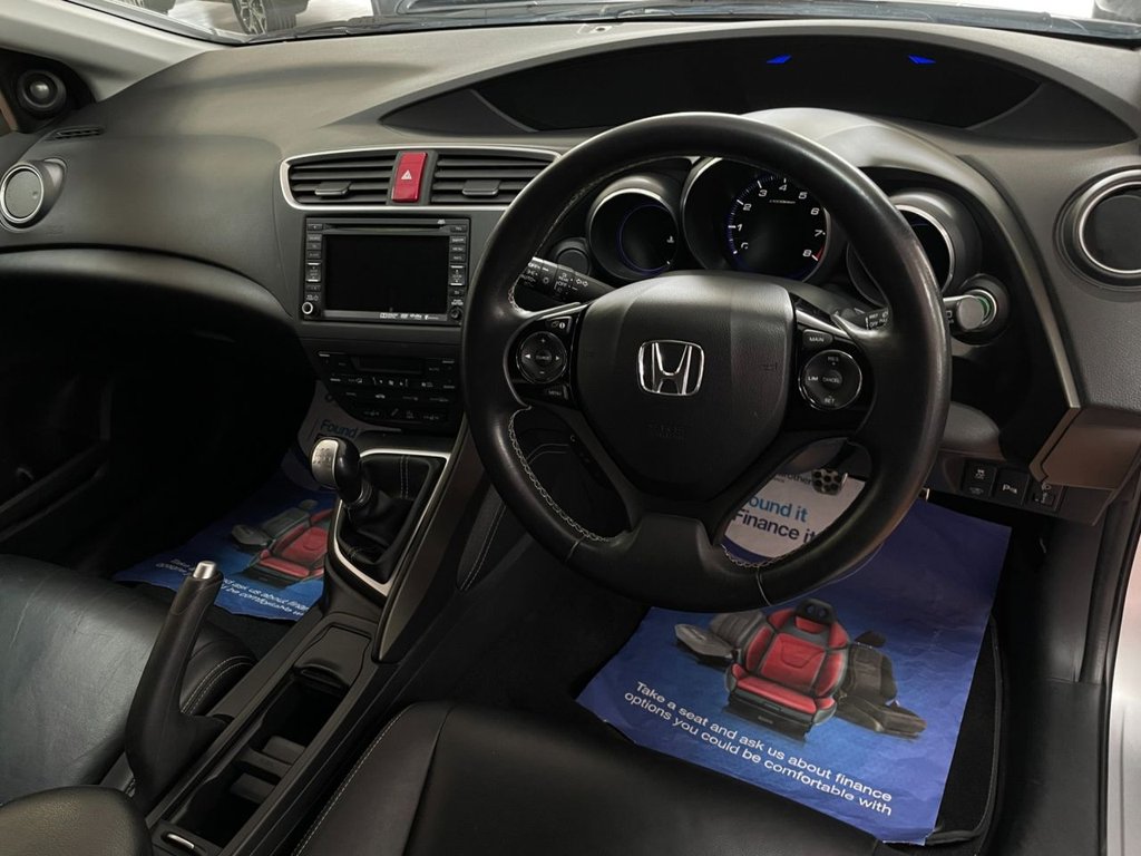 Used Honda Civic 2014 for sale - 76105557: Photo 15