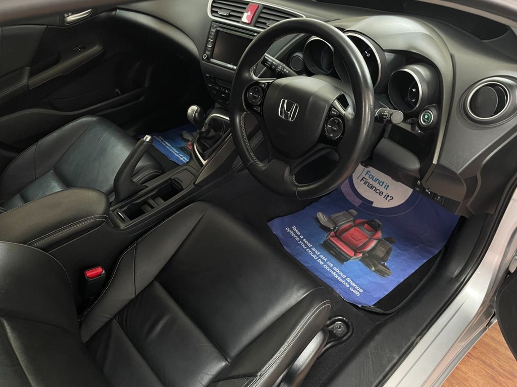 Used Honda Civic 2014 for sale - 76105557: Photo 16