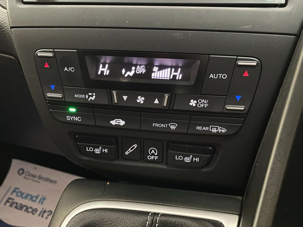 Used Honda Civic 2014 for sale - 76105557: Photo 26
