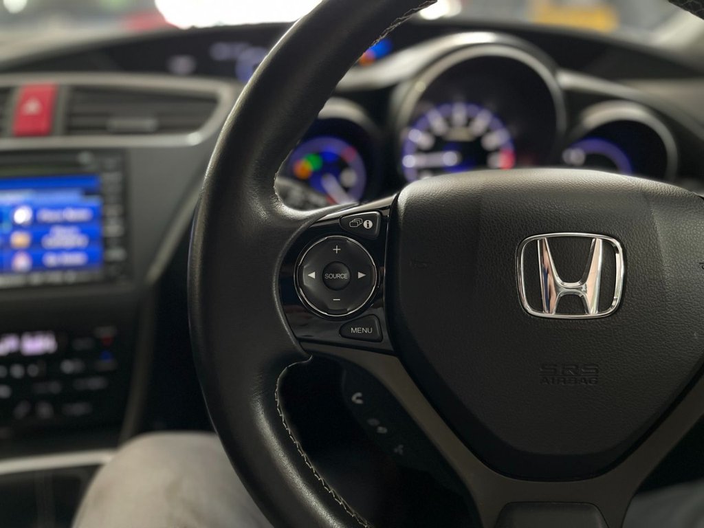 Used Honda Civic 2014 for sale - 76105557: Photo 29