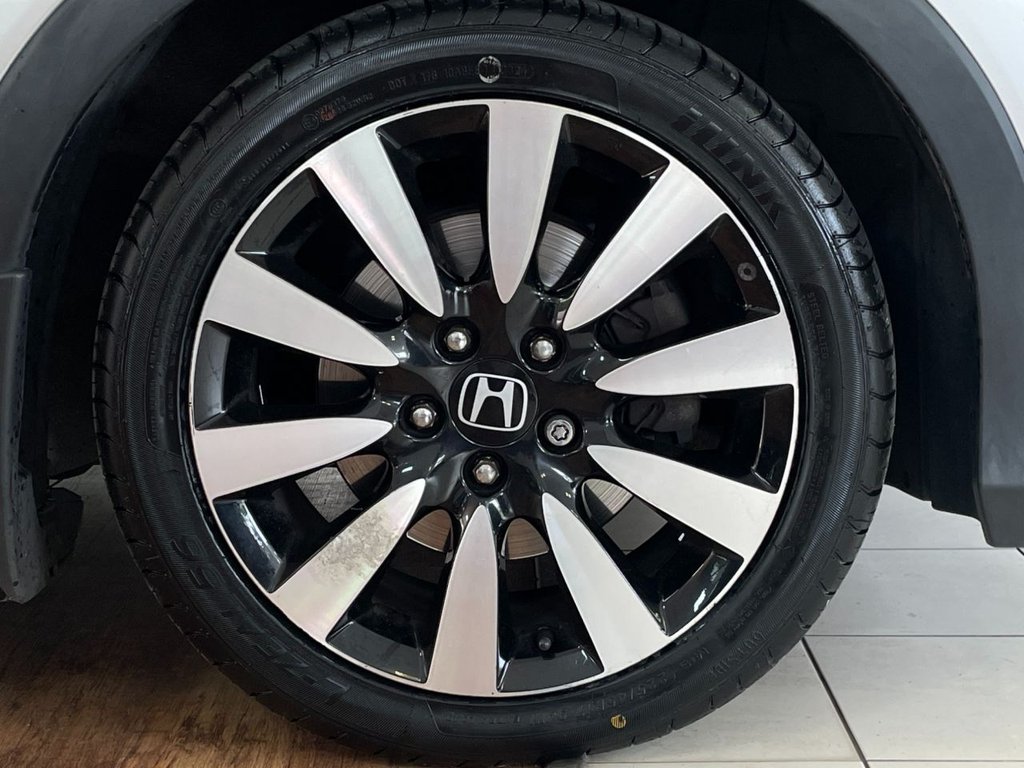 Used Honda Civic 2014 for sale - 76105557: Photo 36