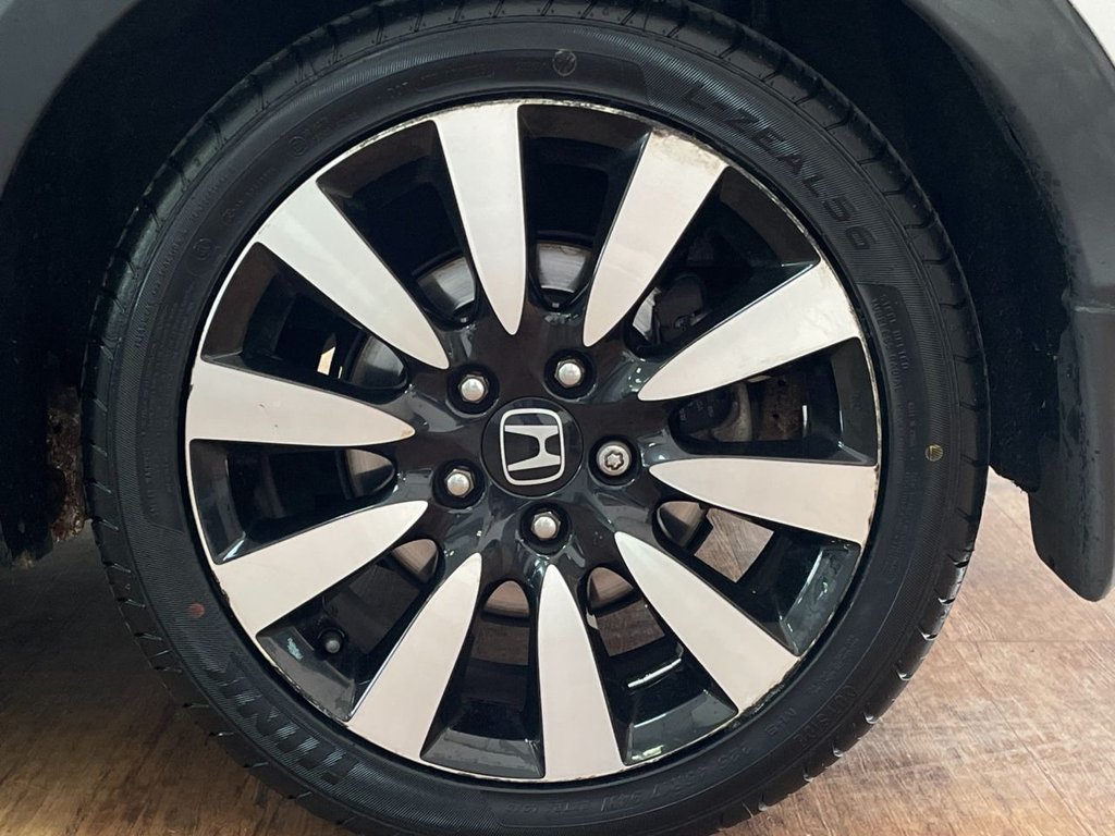 Used Honda Civic 2014 for sale - 76105557: Photo 38