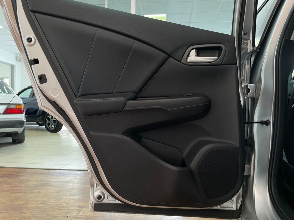 Used Honda Civic 2014 for sale - 76105557: Photo 43
