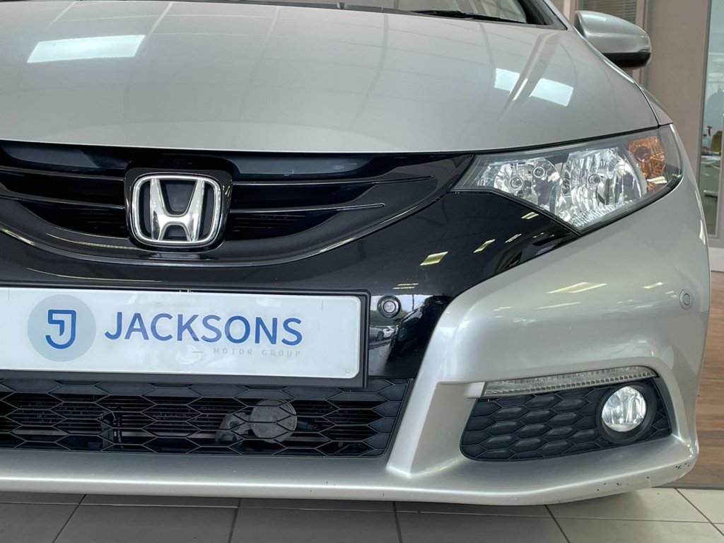 Used Honda Civic 2014 for sale - 76105557: Photo 6