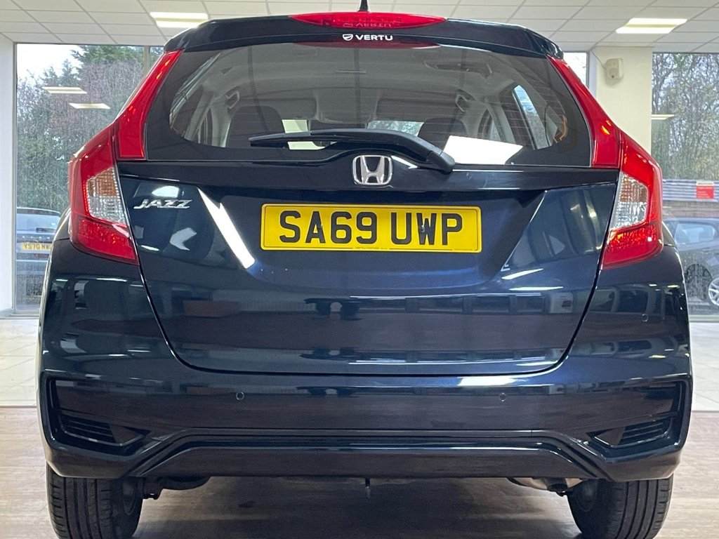 Used Honda Jazz 2019 for sale - 76582079: Photo 11