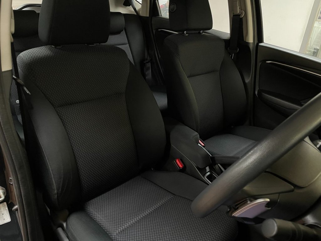 Used Honda Jazz 2019 for sale - 76582079: Photo 17