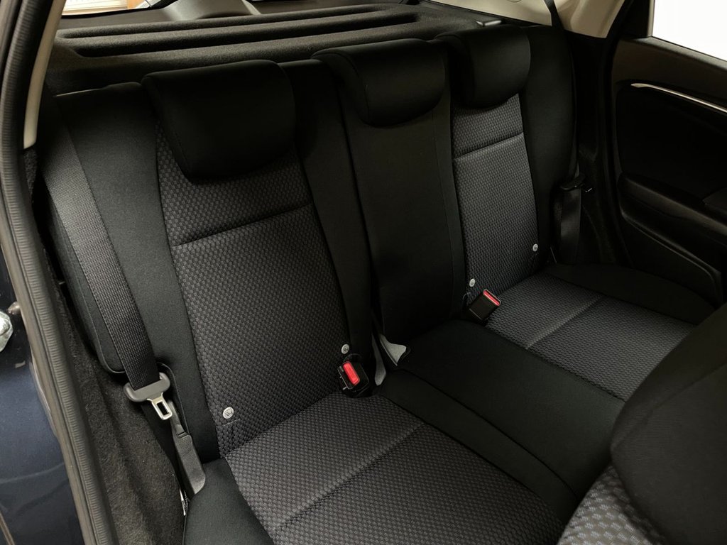 Used Honda Jazz 2019 for sale - 76582079: Photo 18