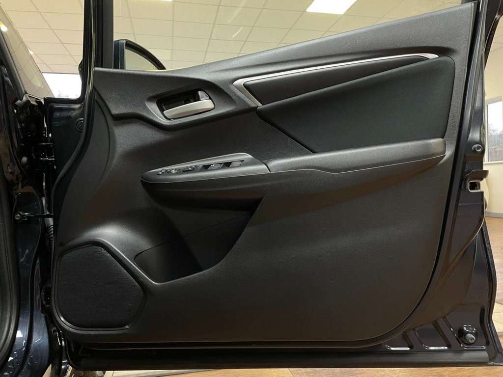 Used Honda Jazz 2019 for sale - 76582079: Photo 37